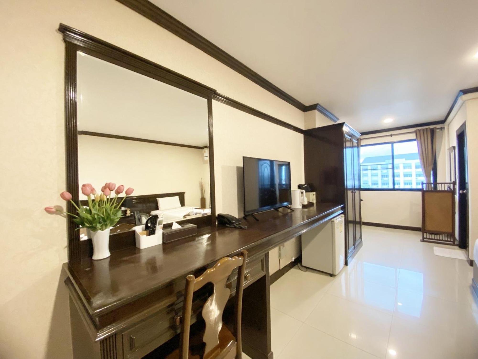 Romena Grand Hotel Chiang Mai Ngoại thất bức ảnh